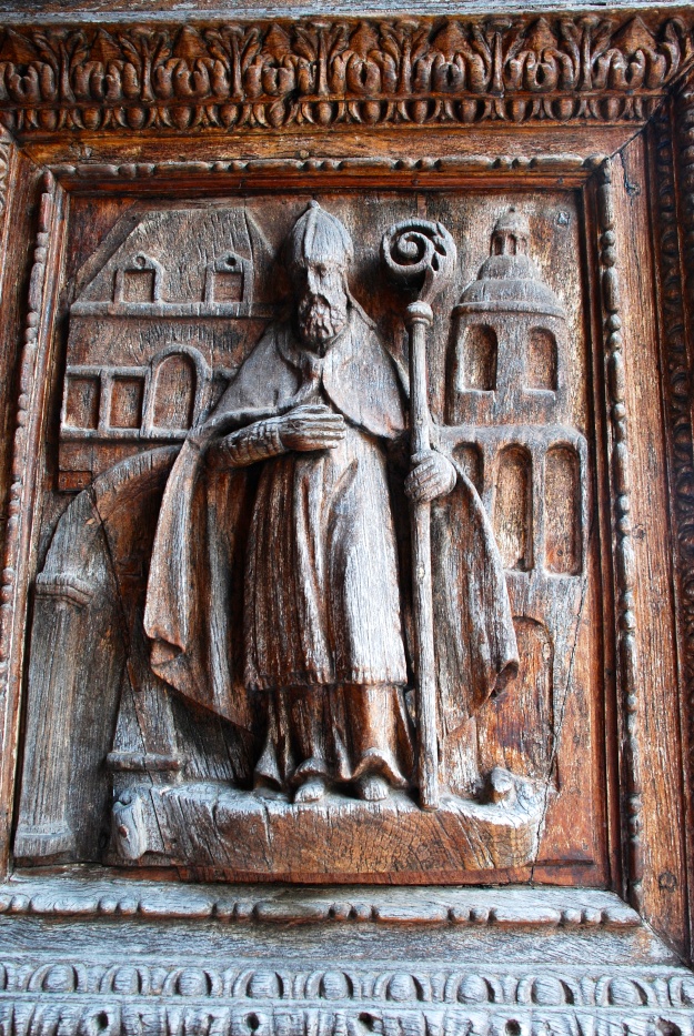 Todi: Cathedral, door panel detail
