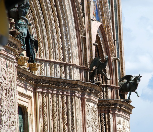 Orvieto: Cathedral facade detail